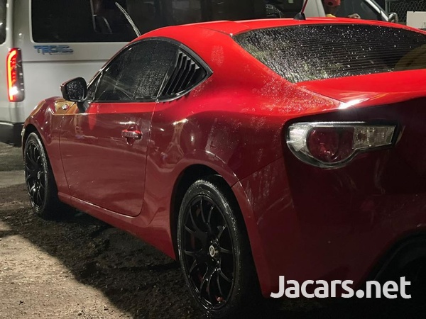 Toyota GT86 2,5L 2012