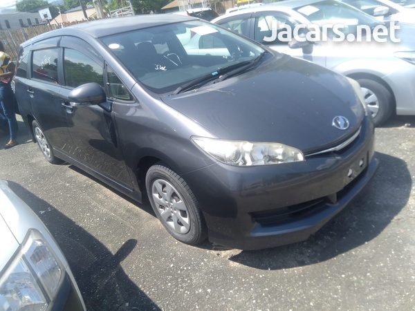Toyota Wish 1,8L 2014