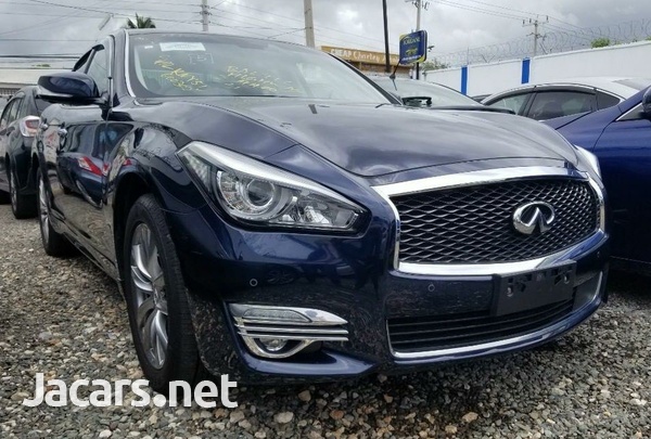 Nissan Fuga 3,7L 2015