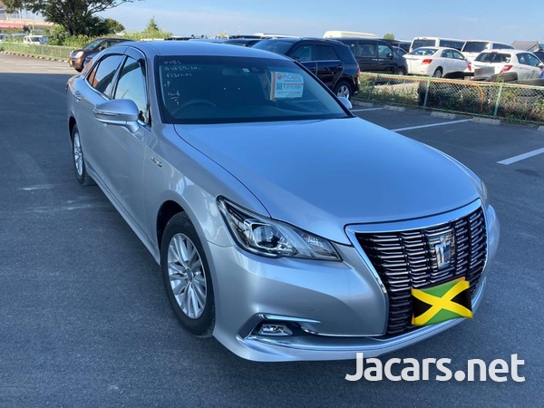 Toyota Crown 2,5L 2017