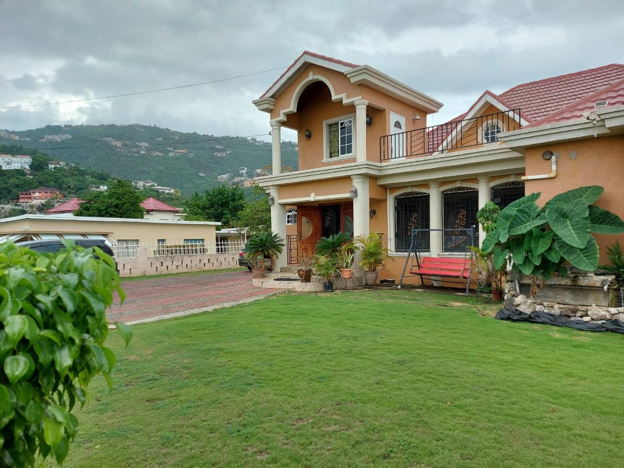 House for Sale   Kingston 19
