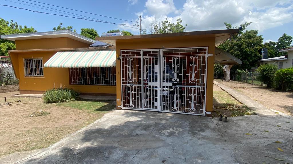 House for Rent   Kingston 10