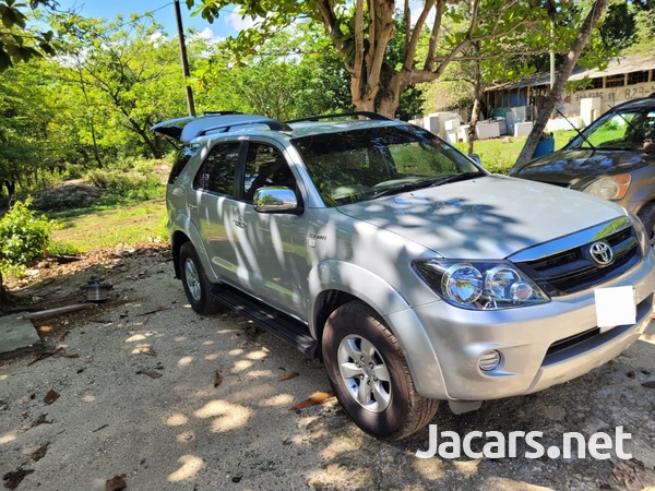Toyota Fortuner 2,7L 2007