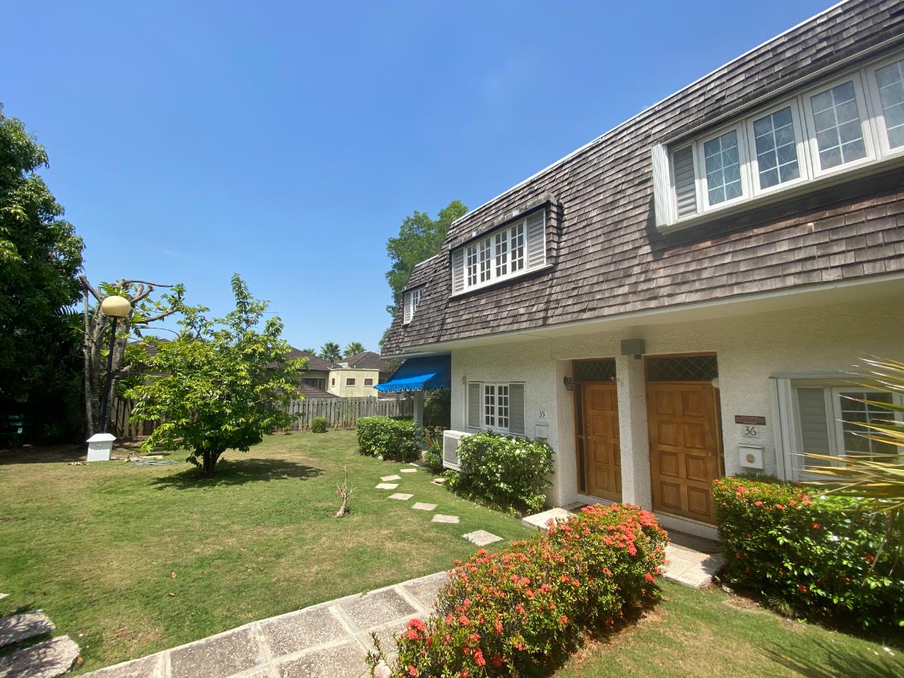 Townhouse for Sale   Kingston 6