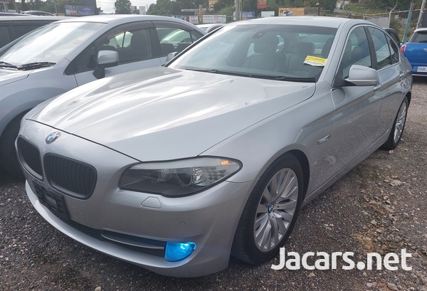 BMW 5-Series 2,5L 2011