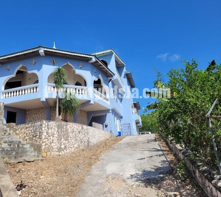 6 bed House For Sale in Mount View Estate Spanish Town, St. Catherine, Jamaica