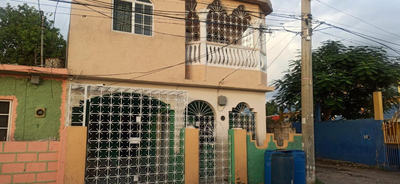 House for Sale   Kingston 11