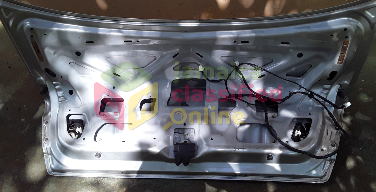 For Sale: B15 Car Trunk For Sale 4284933