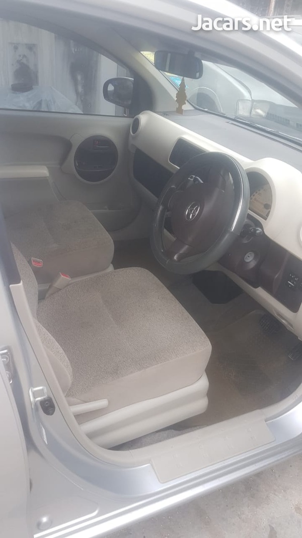 Toyota Passo 1,0L 2013
