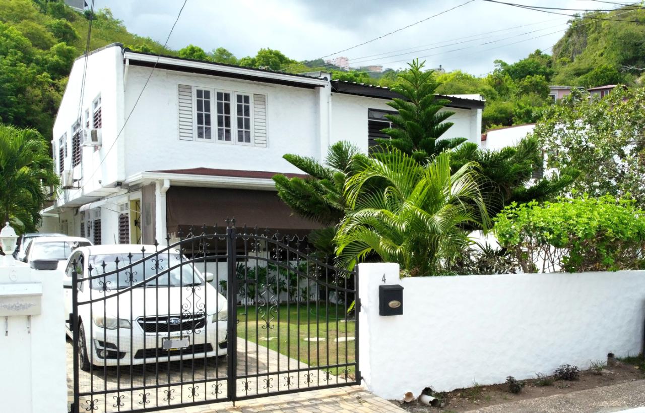 Townhouse for Sale   Kingston 19