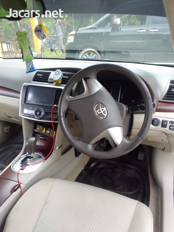 Toyota Premio 2,0L 2011