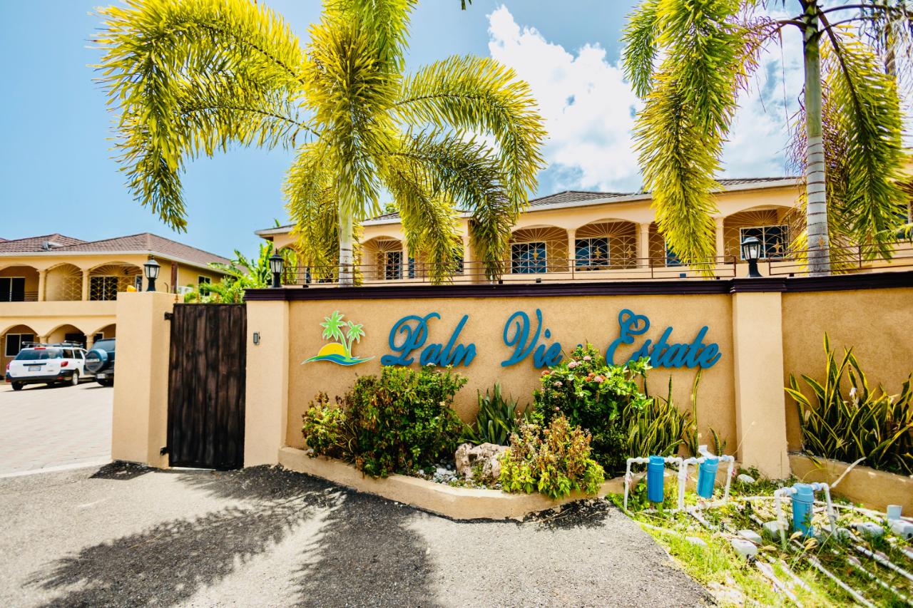 Townhouse for Sale   Mammee Bay