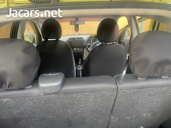 Mitsubishi Mirage 1,3L 2013