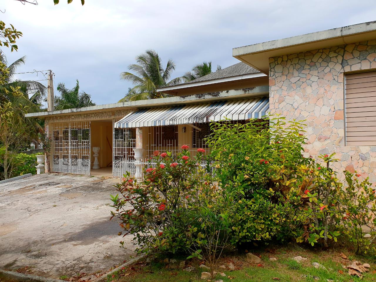 House for Sale   Montego Bay