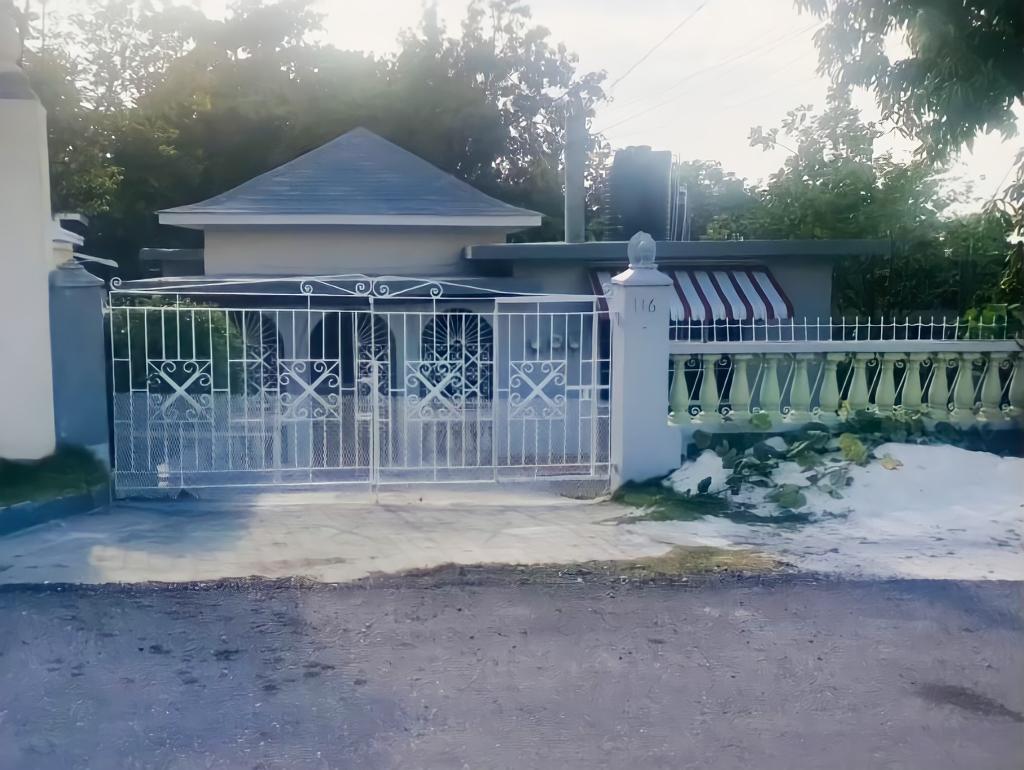 House for Sale   Montego Bay