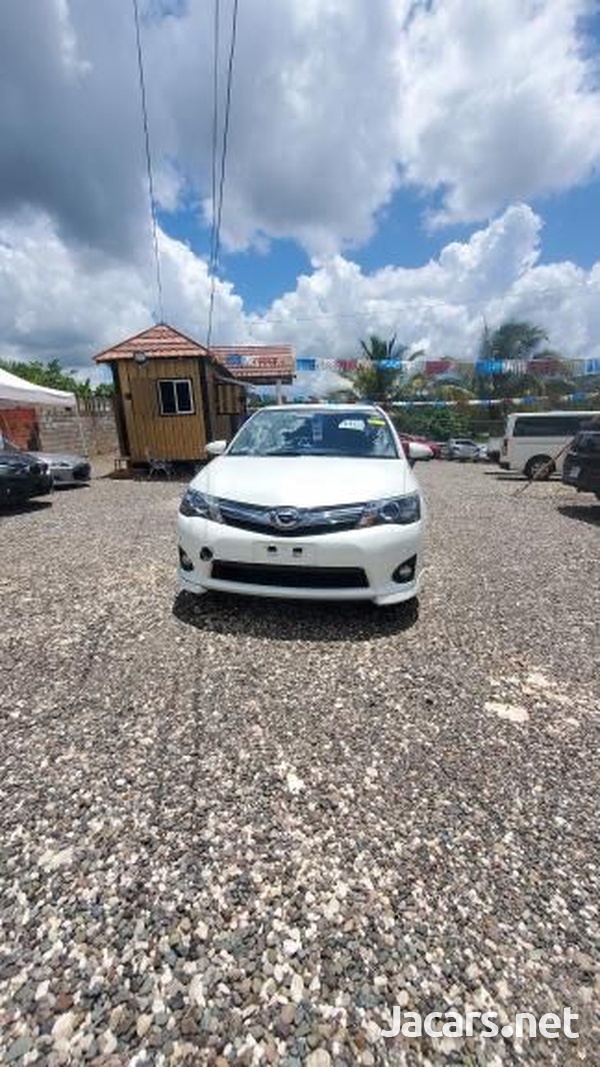 Toyota Fielder 1,5L 2014