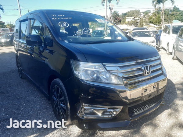 Honda Stepwgn Spada 2,0L 2014
