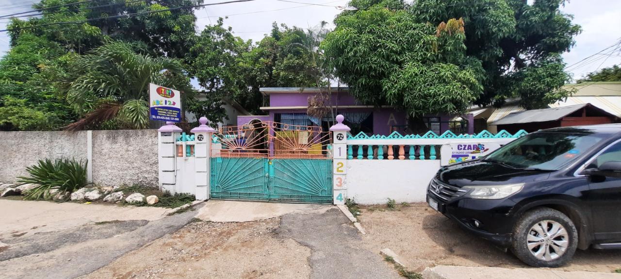 House for Sale   Kingston 11