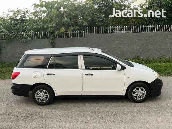 Nissan AD Wagon 1,5L 2014