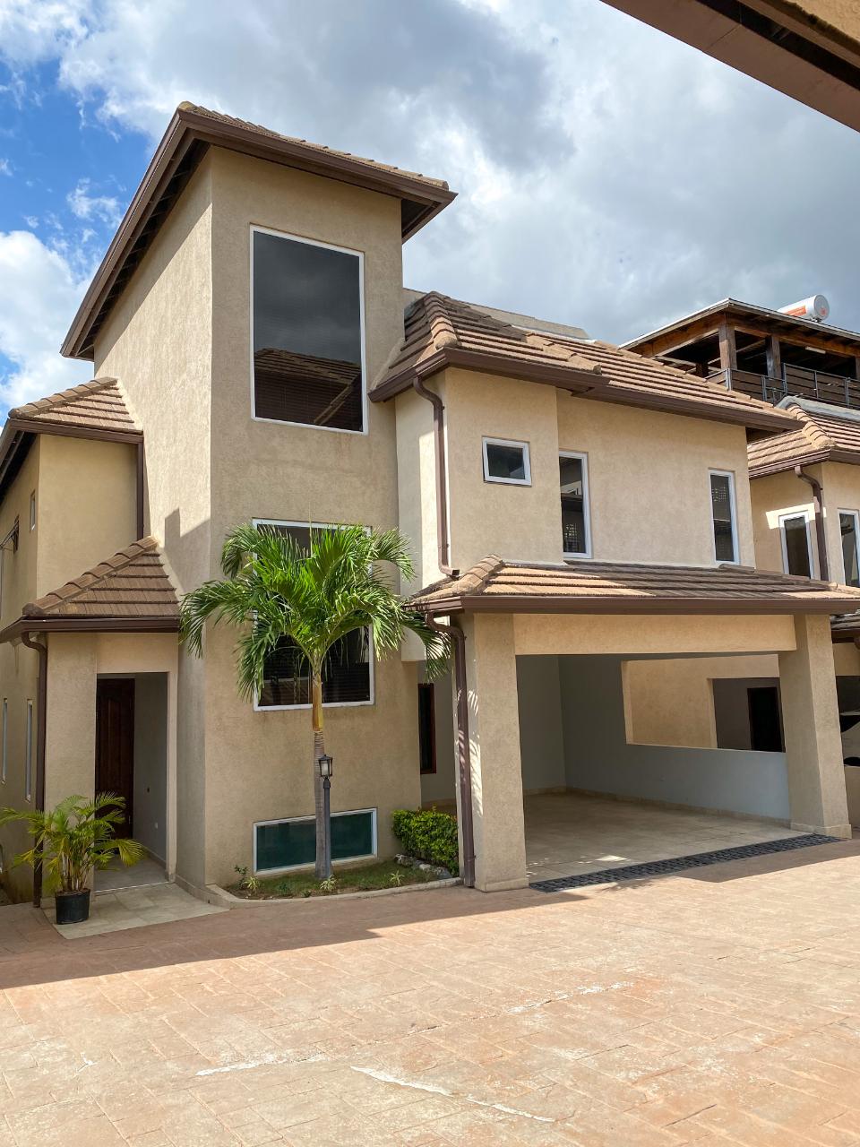 Townhouse for Rent   Kingston 6