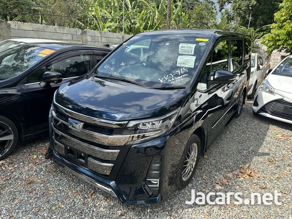 Toyota Voxy 1,8L 2018