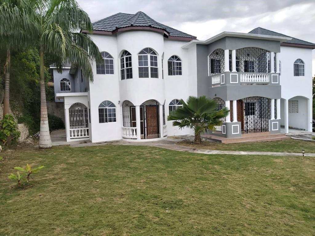 House for Sale   Ironshore