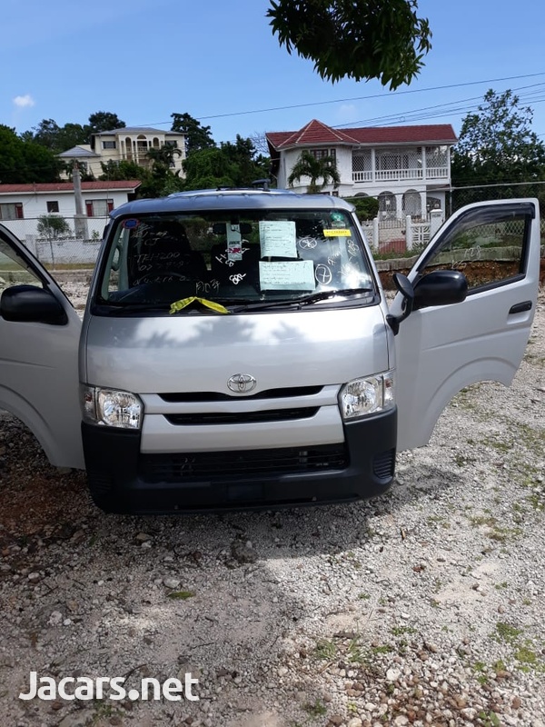 Toyota Hiace 2,5L 2015