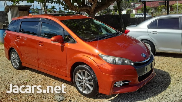 Toyota Wish 2,0L 2014