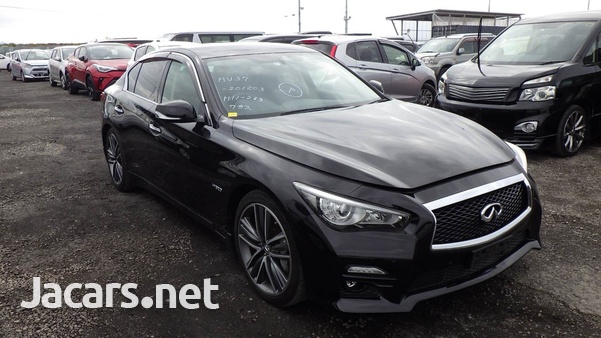 Nissan Skyline 3,5L 2014