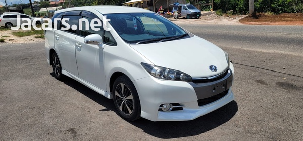 Toyota Wish 1,8L 2013