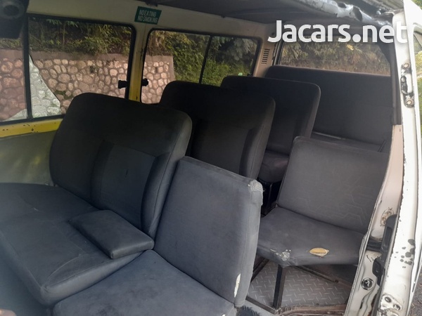 Toyota Hiace 5,0L 2004