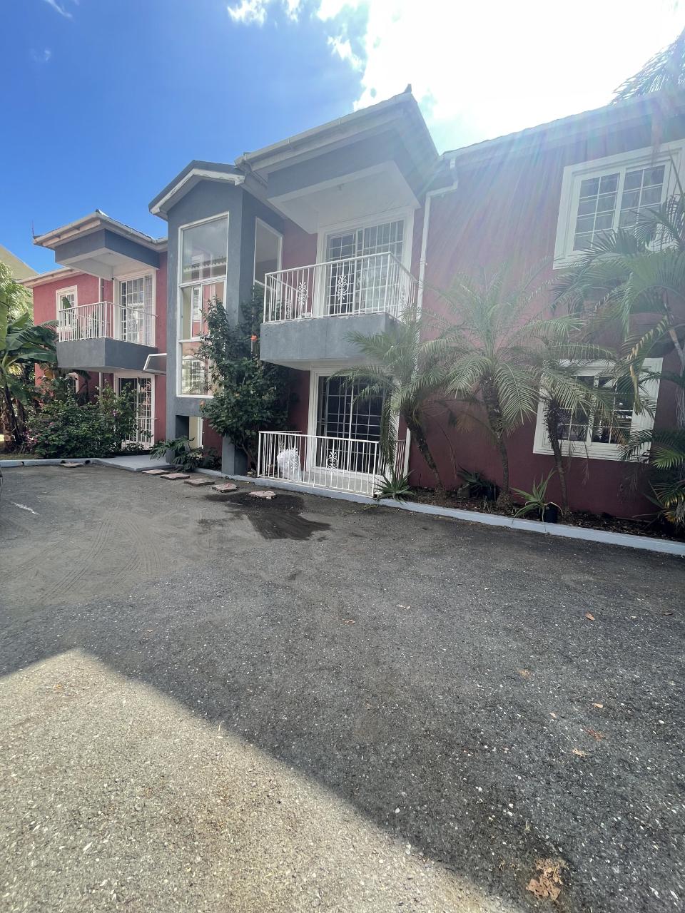 Apartment for Rent   Kingston 8