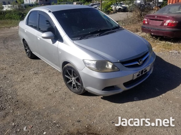 Honda Fit Aria 1,0L 2006