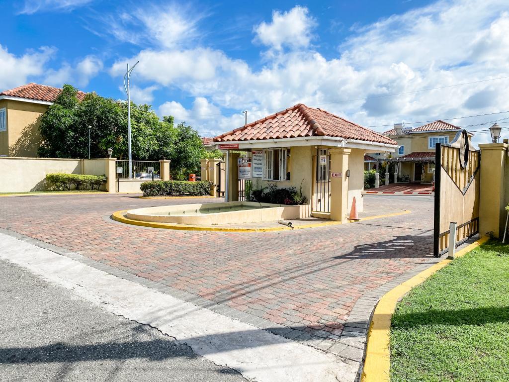 Townhouse for Rent   Montego Bay