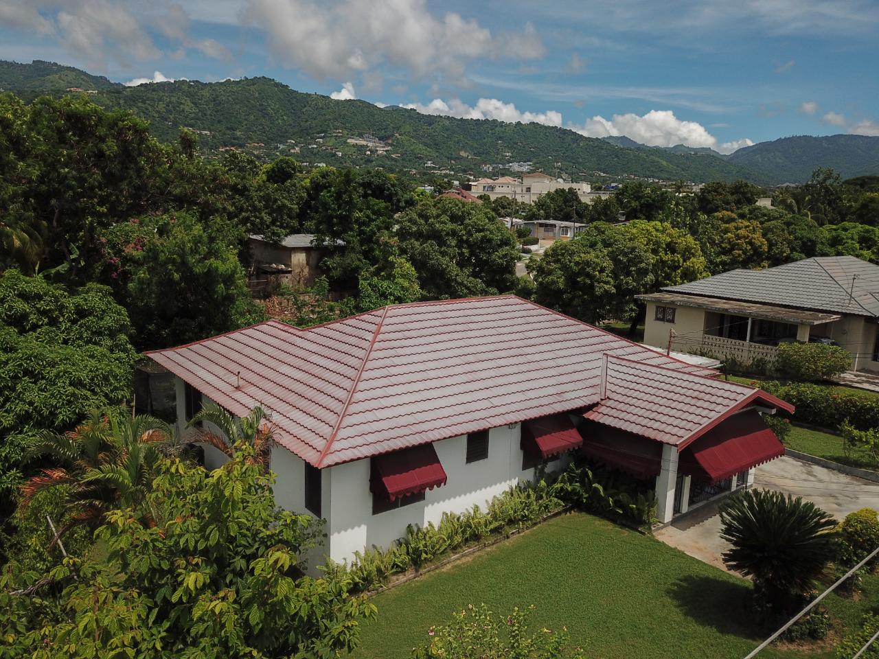 House for Sale   Kingston 6