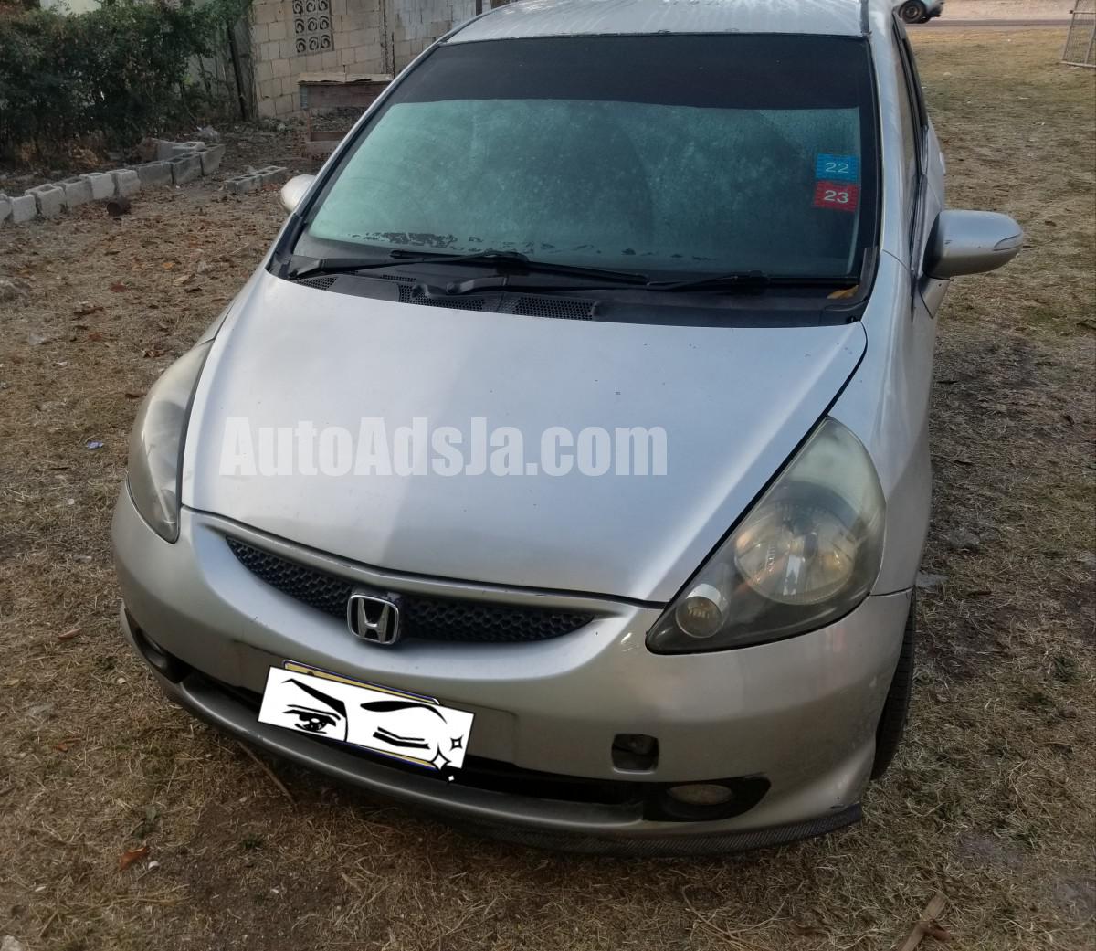 2005 Honda Fit