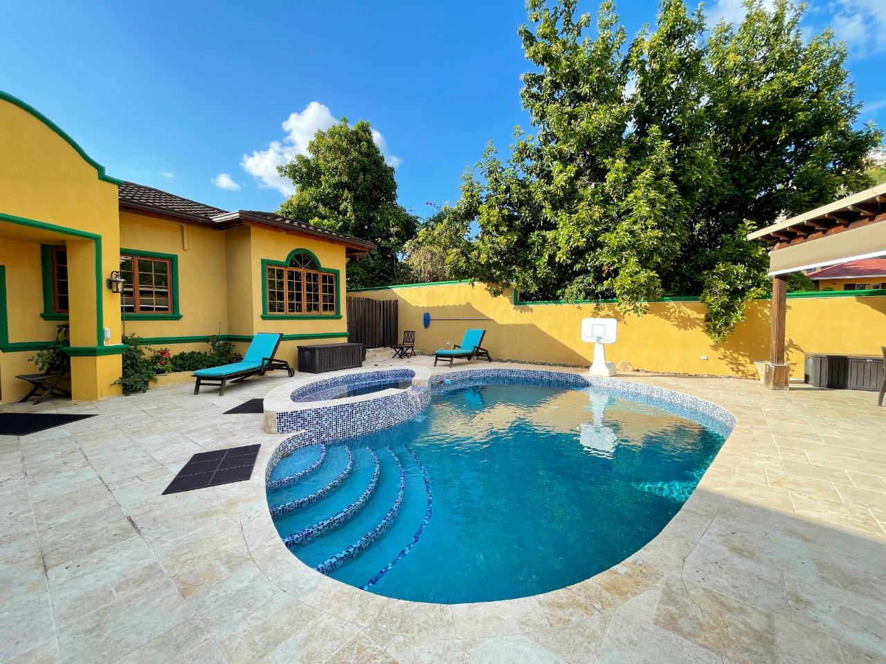 House for Rent   Kingston 8