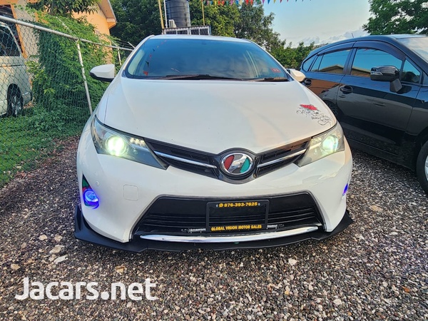Toyota AURIS 1,8L 2013