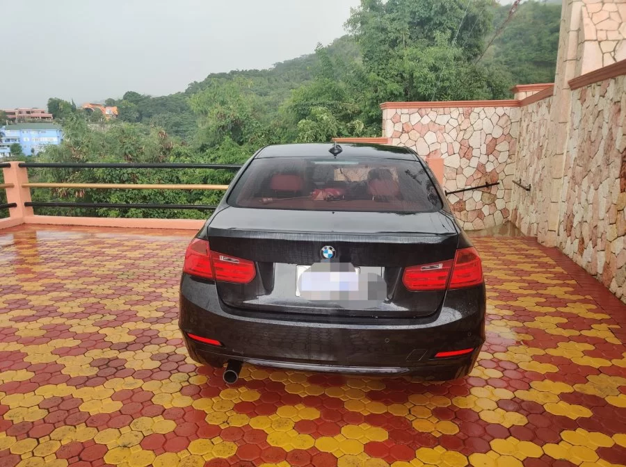 BMW 320i Sport