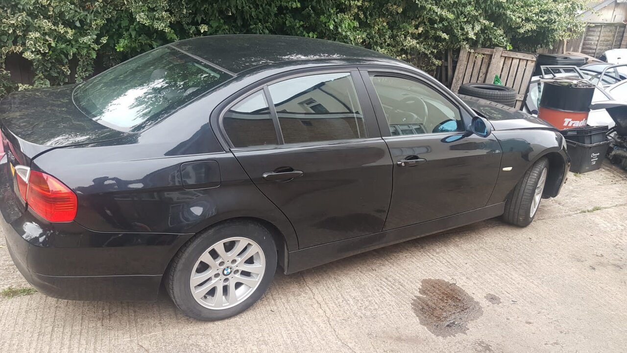 For Sale: Bmw 320i Scrapping Breaking Spares 2008