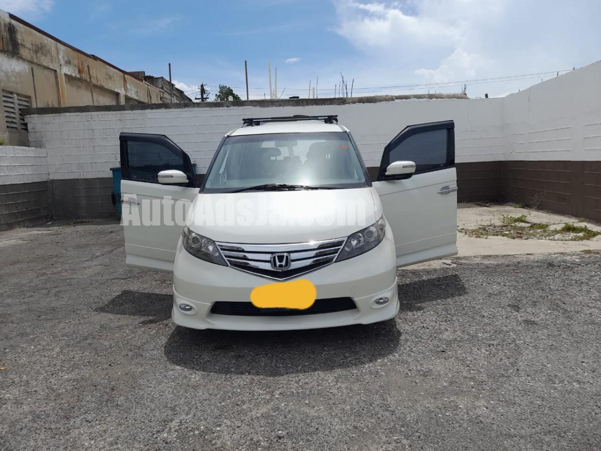 2010 Honda Elysion
