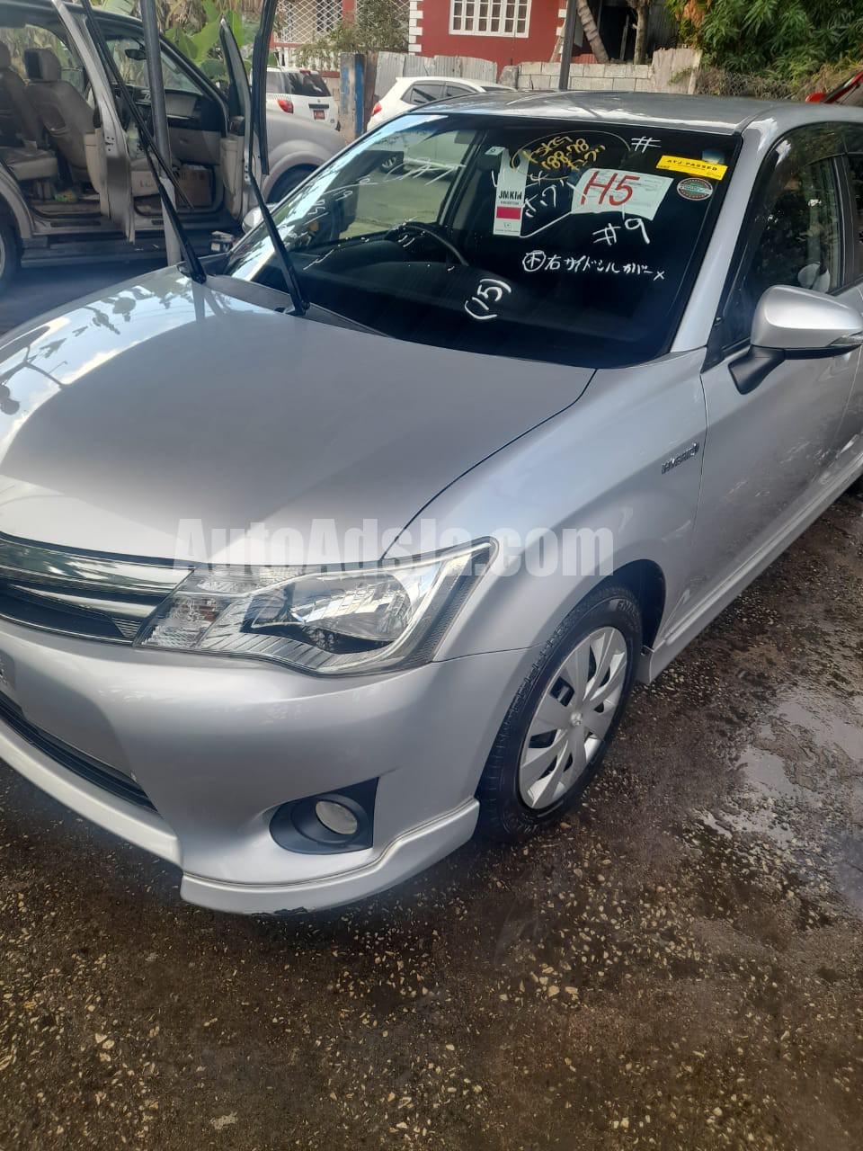 2013 Toyota Fielder Hybrid Push Start
