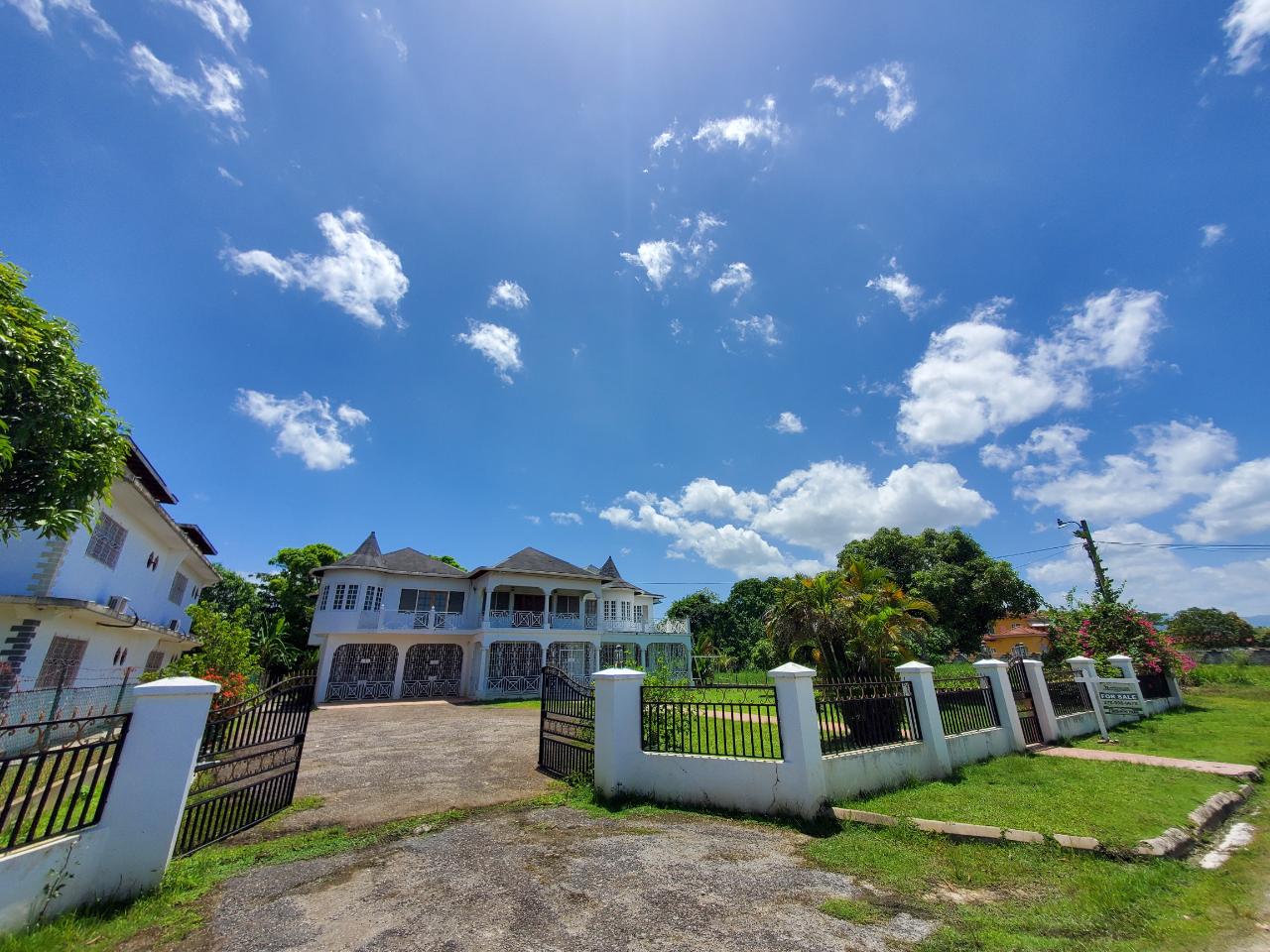 House for Sale   Savanna-La-Mar