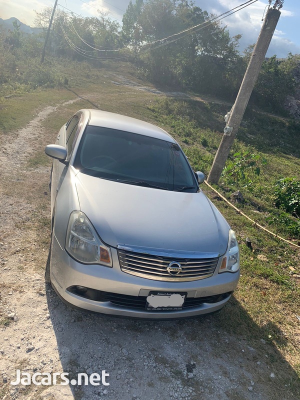 Nissan Bluebird 2,0L 2012