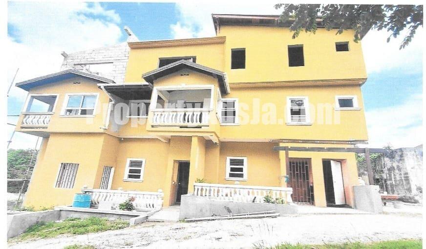 20 bed House For Sale in Caledonia Mandeville, Manchester, Jamaica