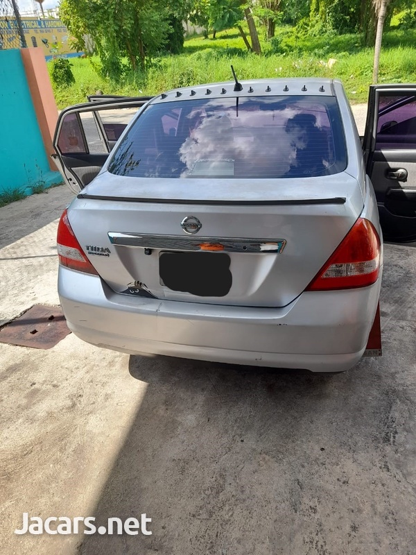 Nissan Tiida 0,7L 2009