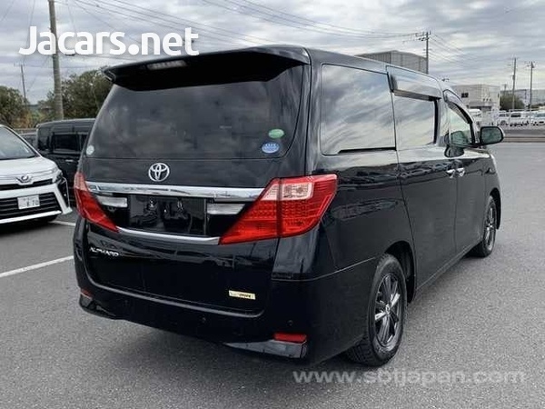 Toyota Alphard 2,4L 2014