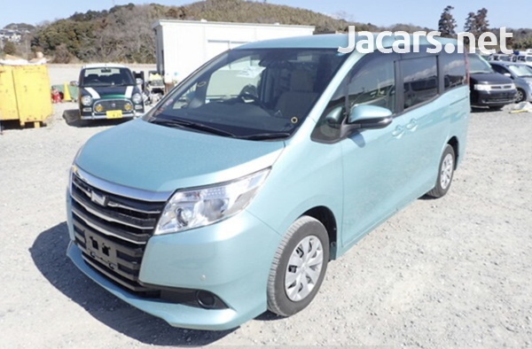 Toyota Noah 2,0L 2017
