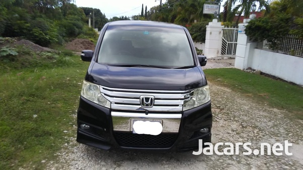 Honda Stepwgn Spada 1,9L 2012
