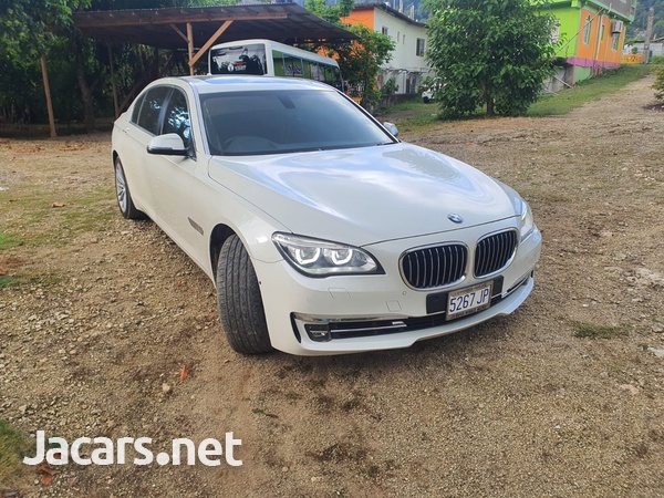 BMW 7-Series 4,4L 2013